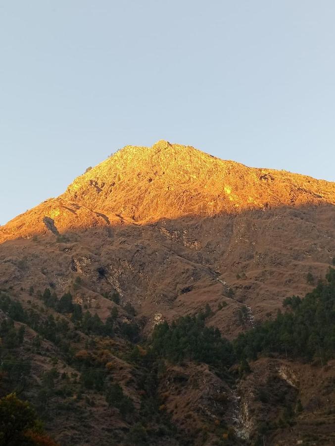 Rrr Resorts Tirthan Valley By Rrr Hotels & Resorts Banjār Екстериор снимка