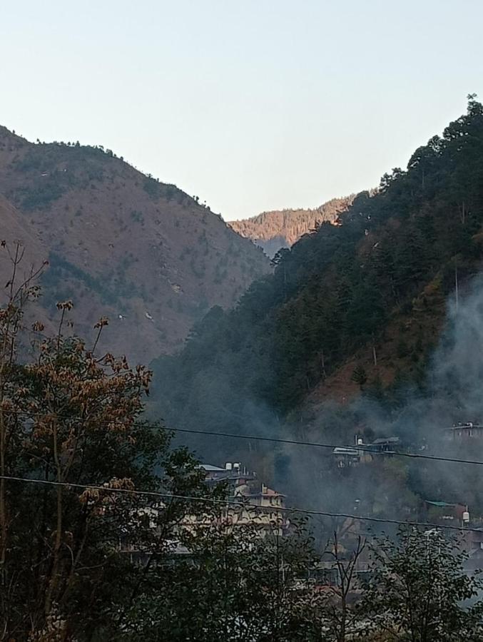 Rrr Resorts Tirthan Valley By Rrr Hotels & Resorts Banjār Екстериор снимка
