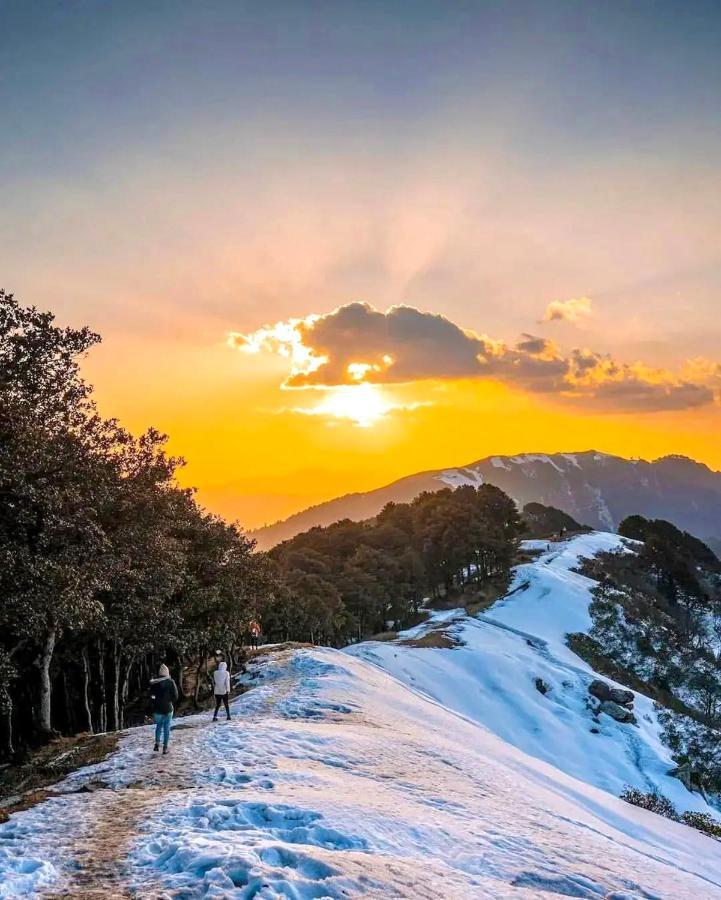 Rrr Resorts Tirthan Valley By Rrr Hotels & Resorts Banjār Екстериор снимка